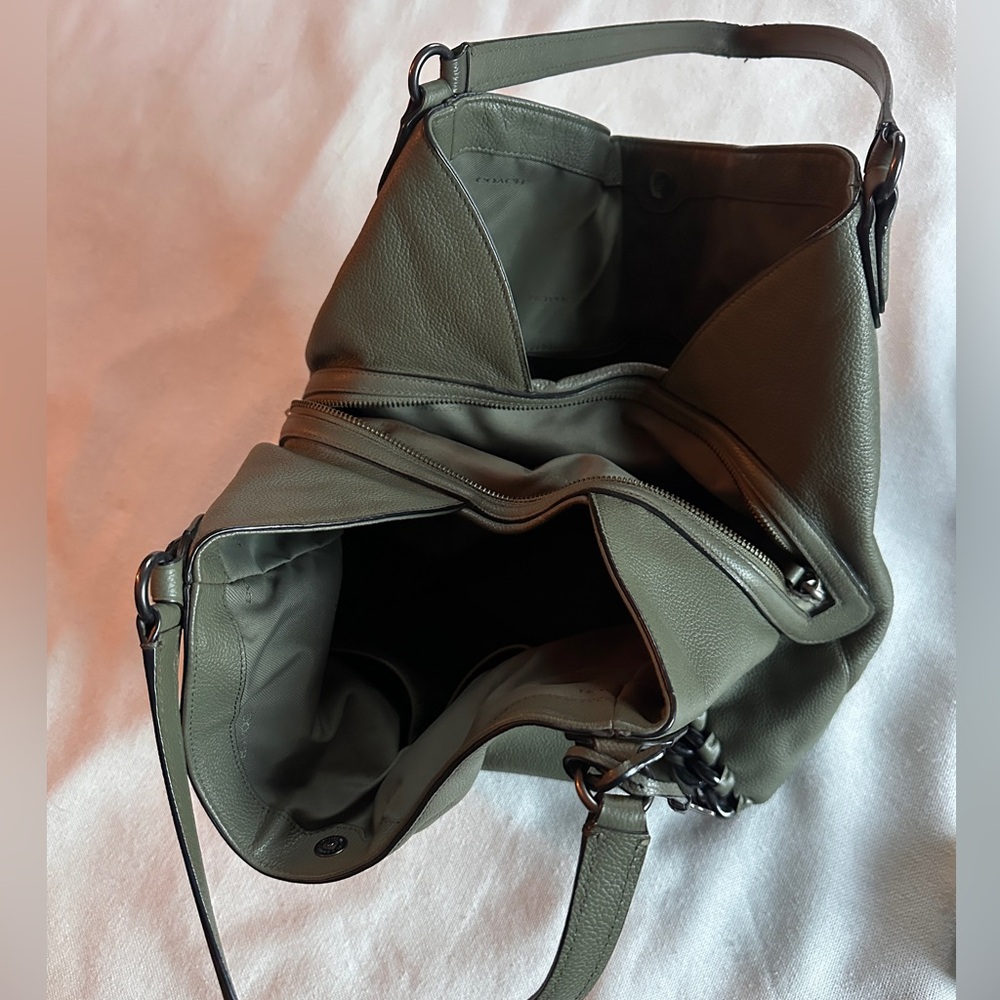 COACH Edie 31 Jumbo Whiplash Pebbled Leather Turnlock Surplus Green Shoulder Bag - Picture 14 of 16